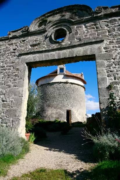 法国拉图圣迪城堡—奢华生活!品味拉图!