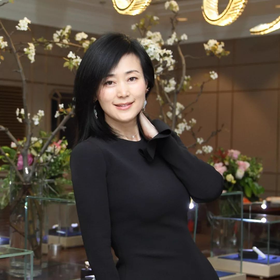 丁玮,欧至宝艺术珠宝创始人欧至宝中国大陆唯一授权合作伙伴欧至宝