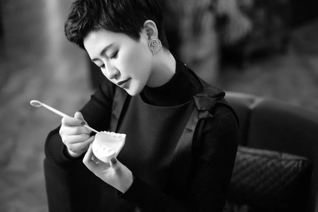 碧斯诺兰集团(美牙完美大使)创始人陈萍董事长介绍